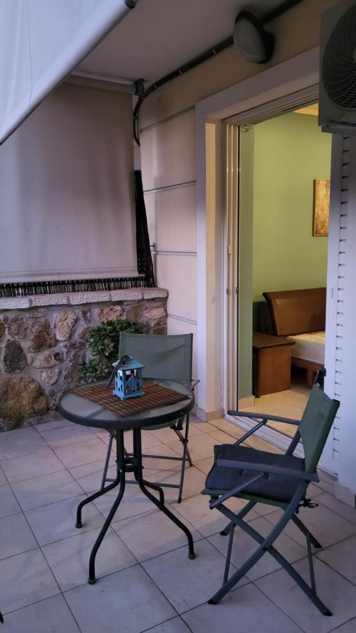 M&M Airport Stop Garden Apartment Spáta Exterior foto